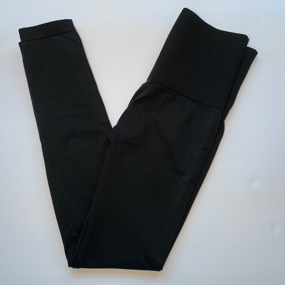 SPANX takes off! Solid Black Leggings Control Top - Picture 6 of 10